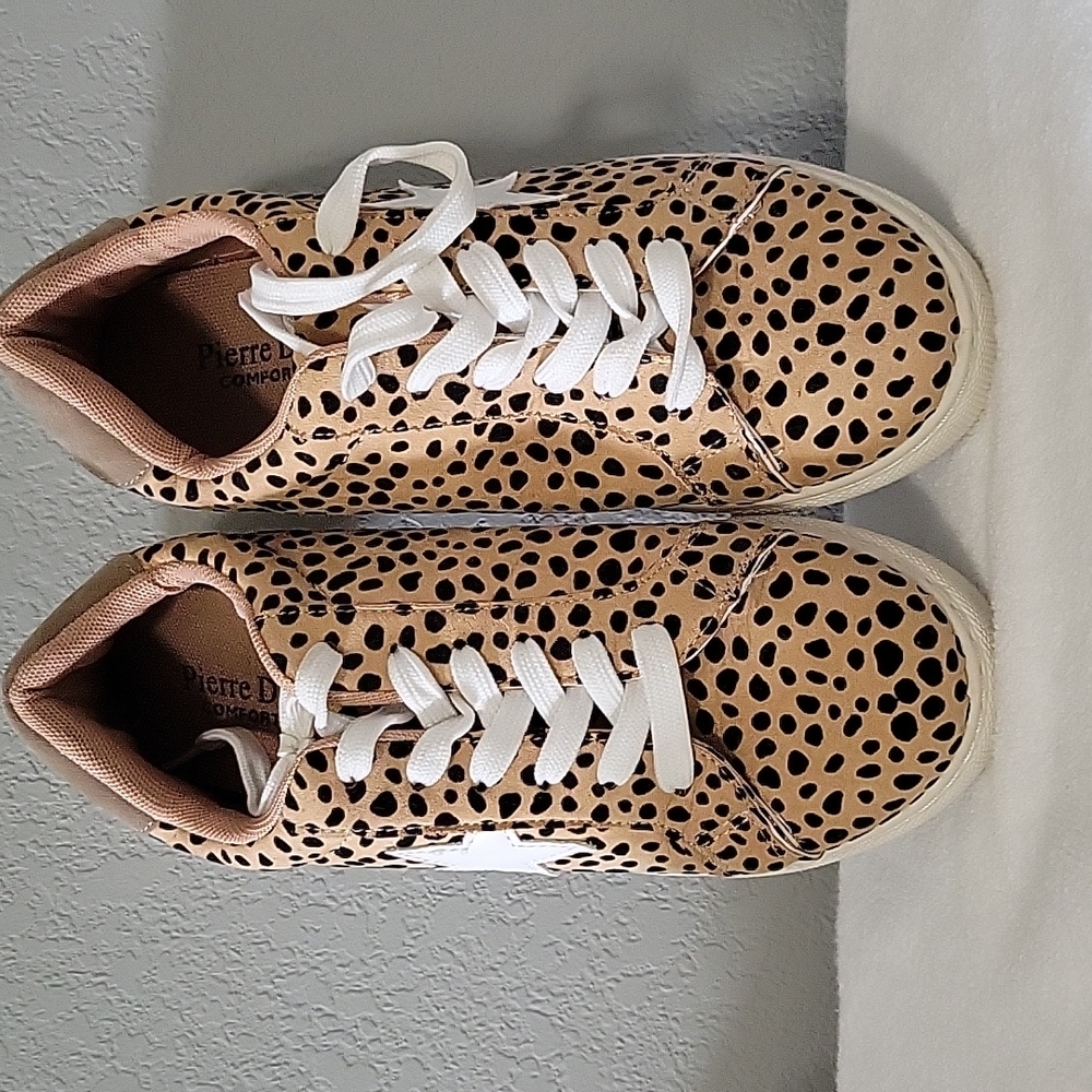 Animal print star shoe - Picture 1 of 4